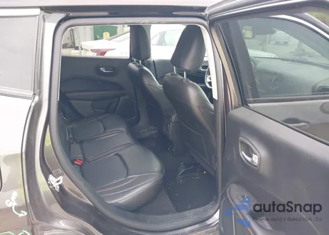 2018 Jeep Compass Limited 4X4 from USA, damaged, VIN 3C4NJDCB1JT481078